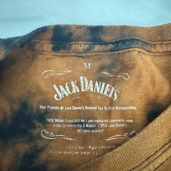 Jack Daniels Black and Orange Men's Tee - Picture 2 of 3